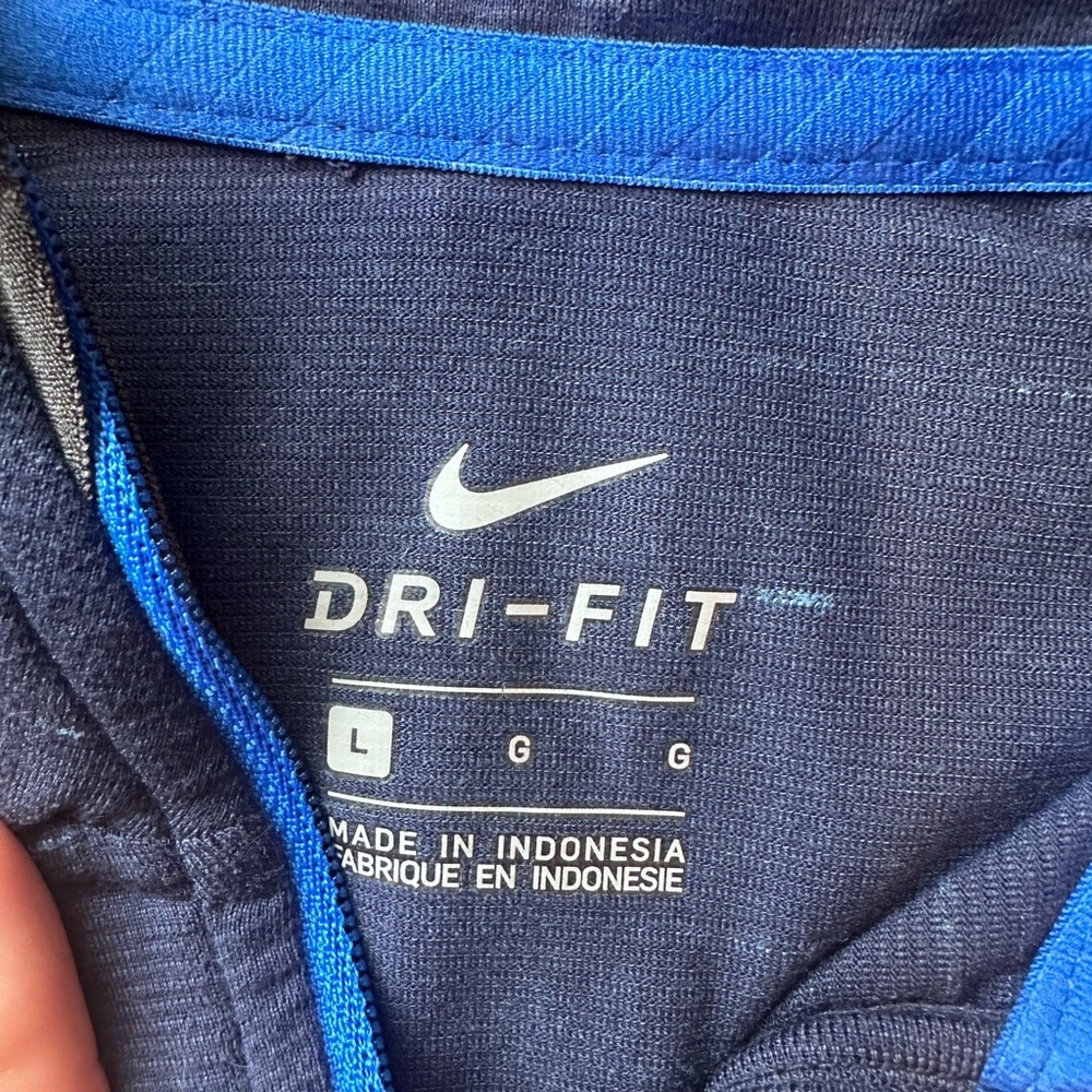 Nike Dri-FIT Blue Pullover - Picture 2 of 2